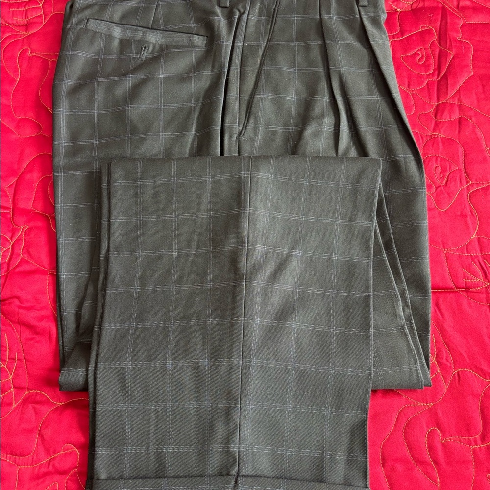 Louis Rafael men’s dress slacks was 35 length 30